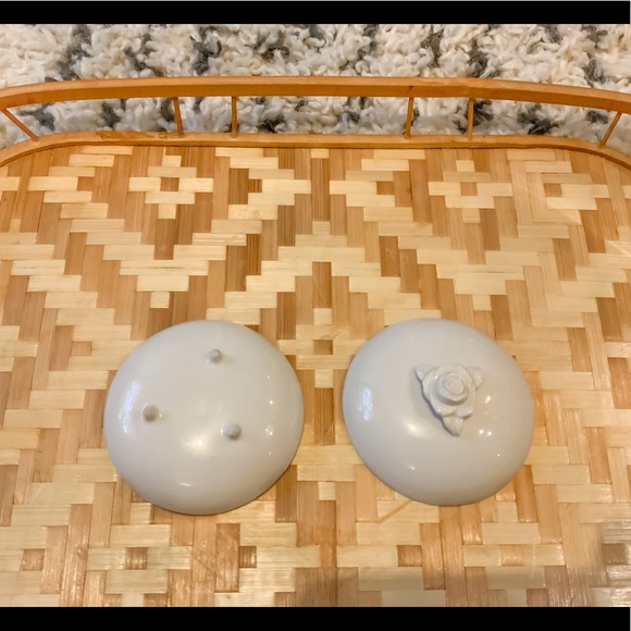 SOLD Vintage Porcelain Jewelry Box Catchall - Picture 3 of 4